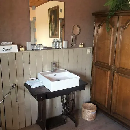 Bed & Breakfast De Eifelhoeve 2*